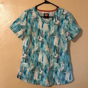 Dickies Dynamix Scrub Top
